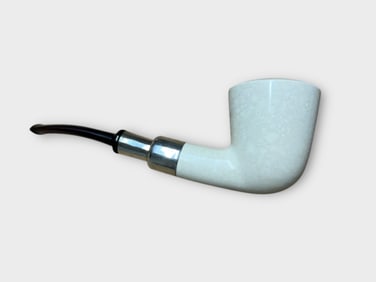 Exquisite Handcrafted Meerschaum Pipe: A Masterpiece of Turkish Craftsmanship