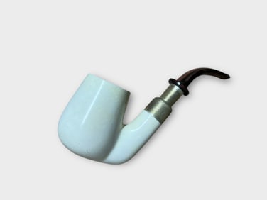 Exquisite Handcrafted Meerschaum Pipe: A Masterpiece from Turkey