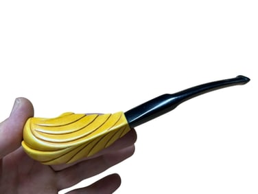 Exquisite Handcrafted Meerschaum Pipe with Intricate Leaf Design - Turkish Craftsmanship