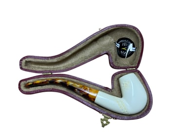 Elegant Handcrafted Meerschaum Pipe: A Masterpiece from Turkey's Finest Artisans