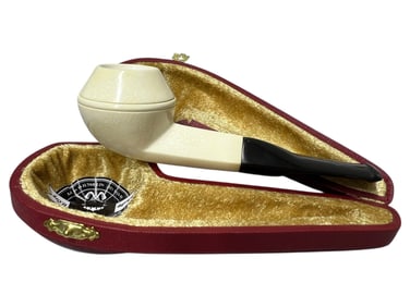 Exquisite Handcarved Meerschaum Pipe with Spiral Design ? A Collector's Dream