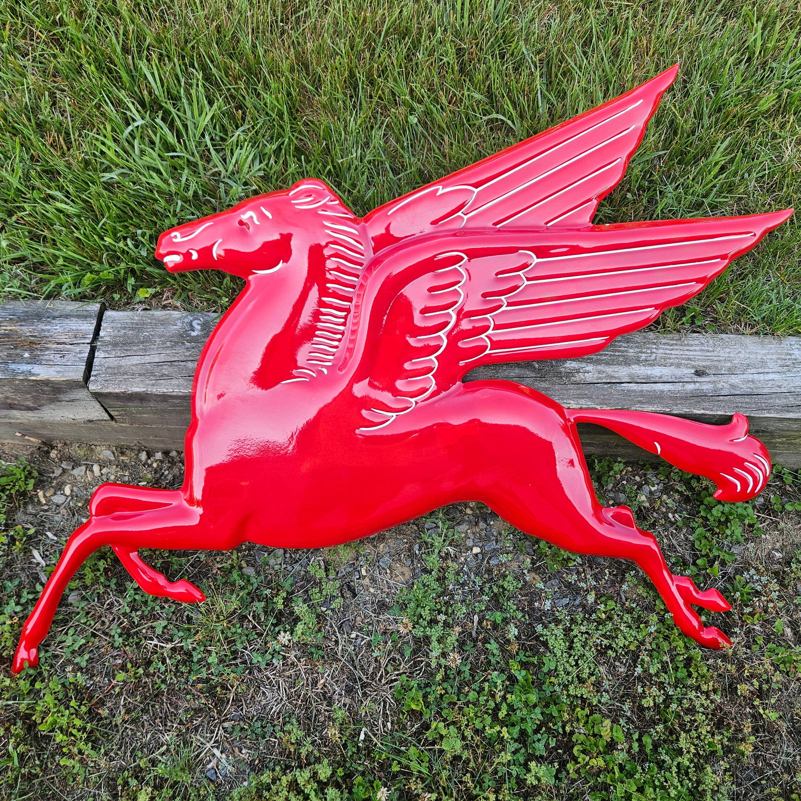 Mobil Oil Pegasus SSP Die-Cut Embossed Bubble 3D Porcelain Sign (1 of 2)