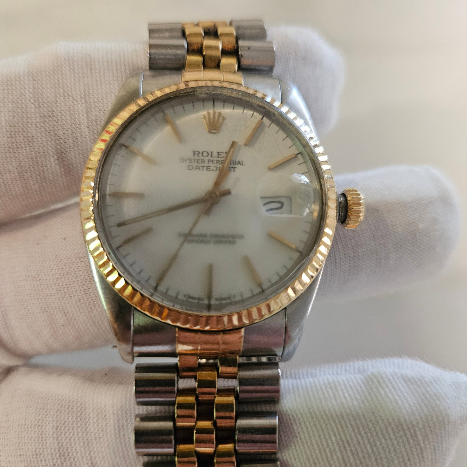 Authentic Vintage Rolex Datejust 16013 Two-Tone 18K Gold & Stainless Steel Men?s Watch, Circa (1 of 15)