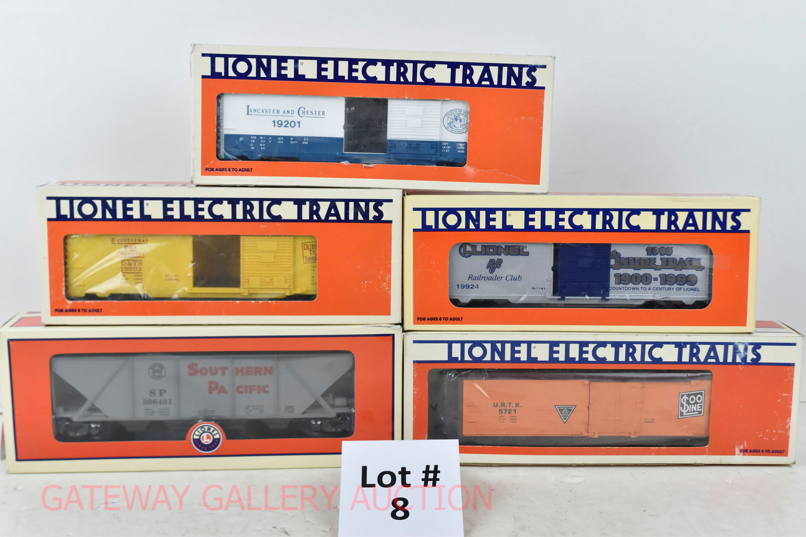 Modern Lionel:: 19201 Lancaster And Chester, 19203 D&TS, 19924 1993 LRRC Boxcars; 5721 Soo Reefer, 15067 SP Hopper OB