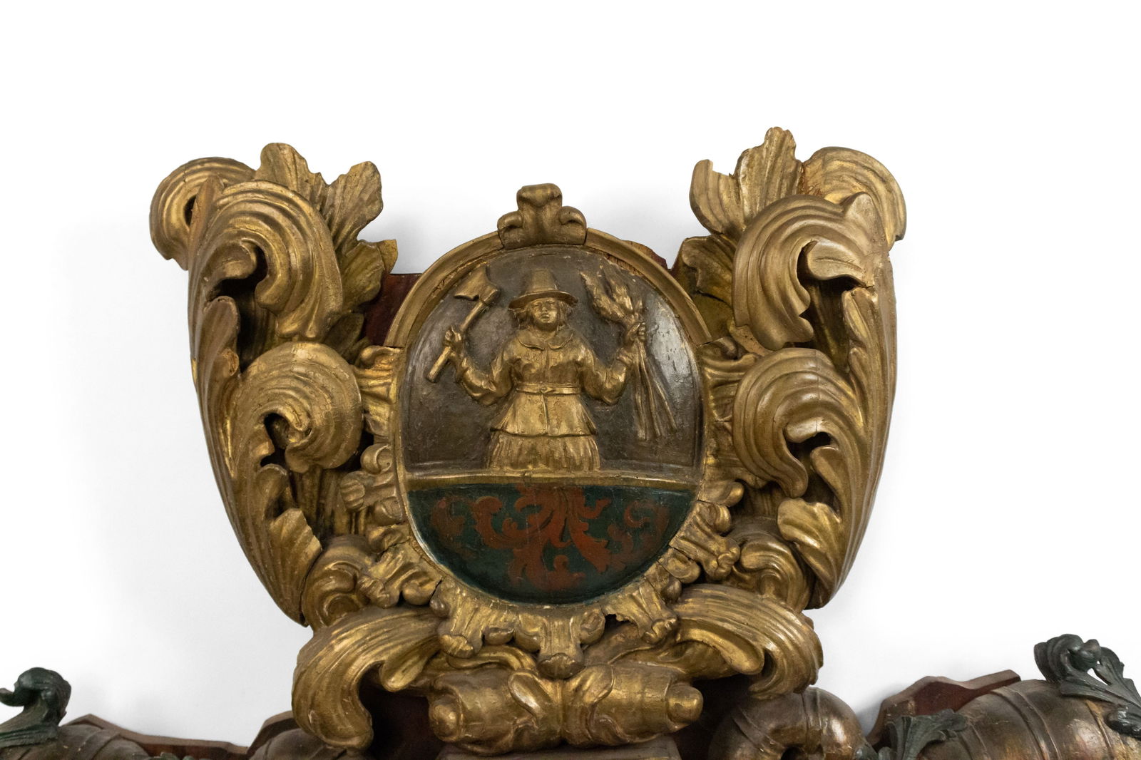 English Renaissance-Style Gold Carved Wall Plaque (1 of 15)