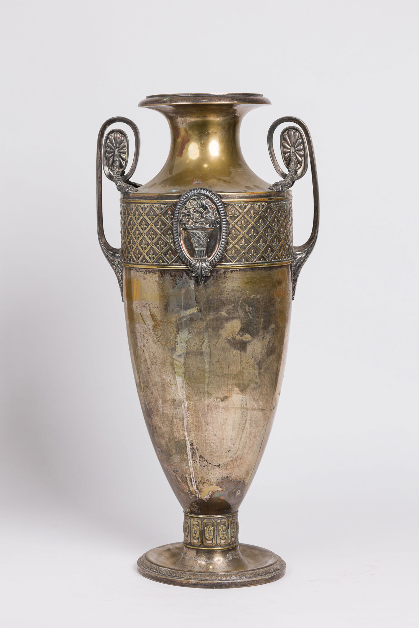 English Victorian Silver Plated Urn (1 of 13)