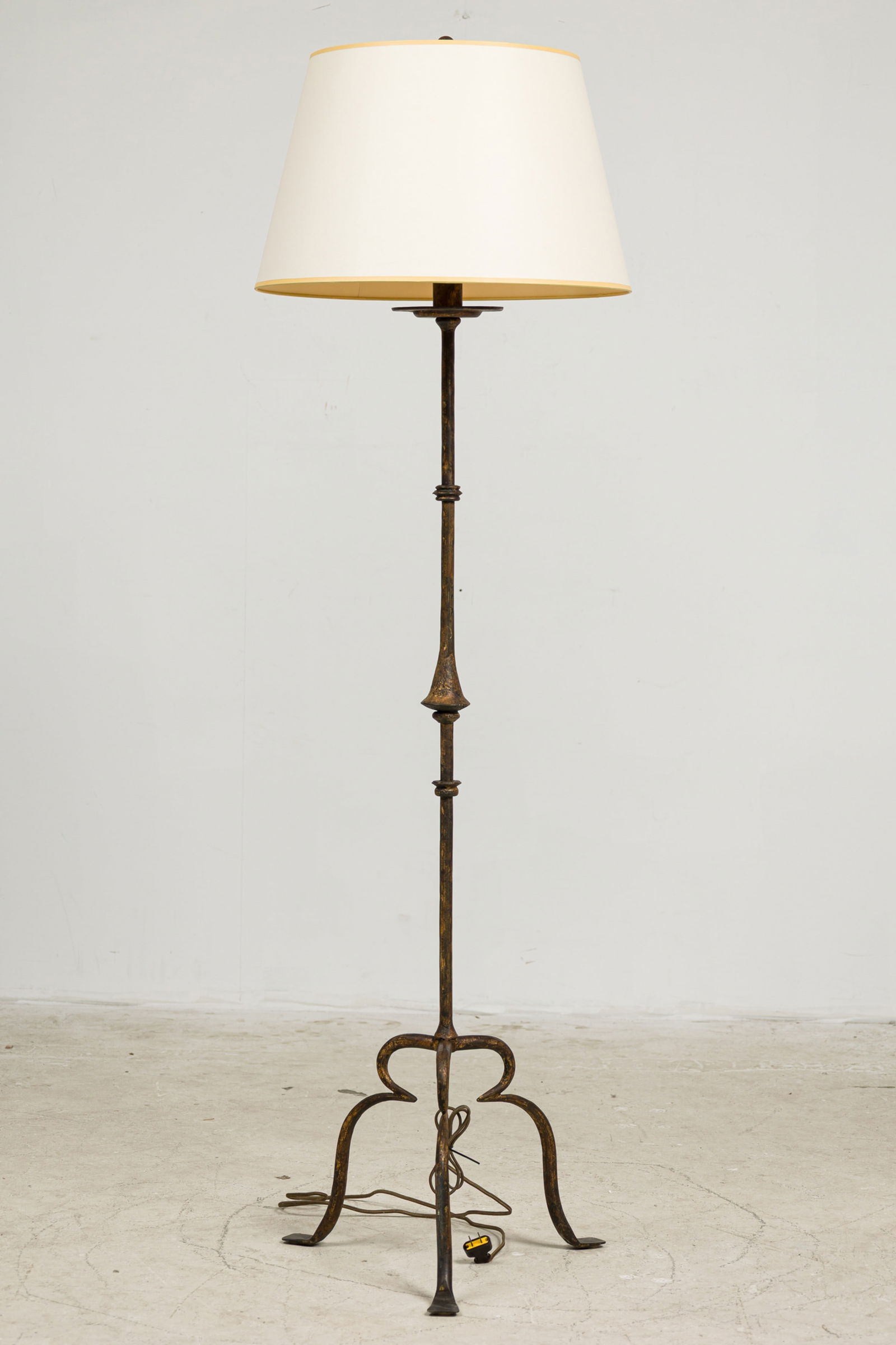 French Art Deco Gilt Iron Floor Lamp (1 of 9)