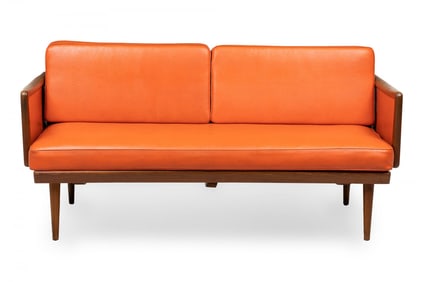 Peter Hvidt, Mid-Century expandable orange vinyl upholstered sleeper settee