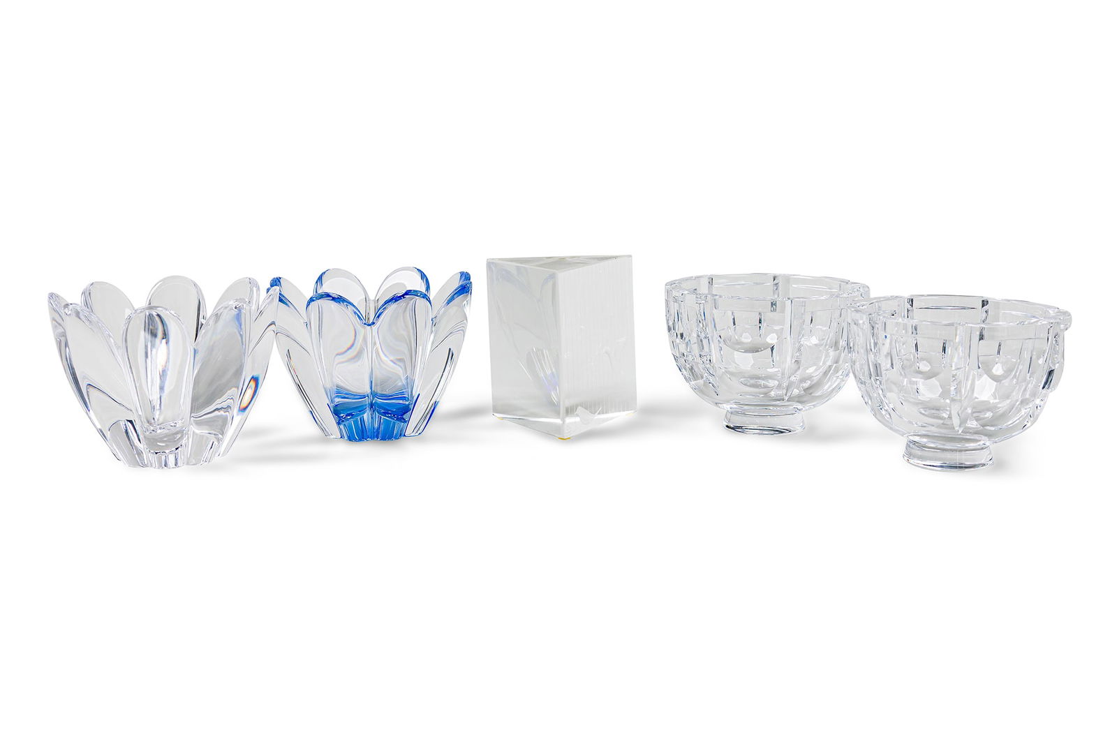 (4) Orrefors Bowls & (1) V. Lindstrand Sculpture (1 of 15)