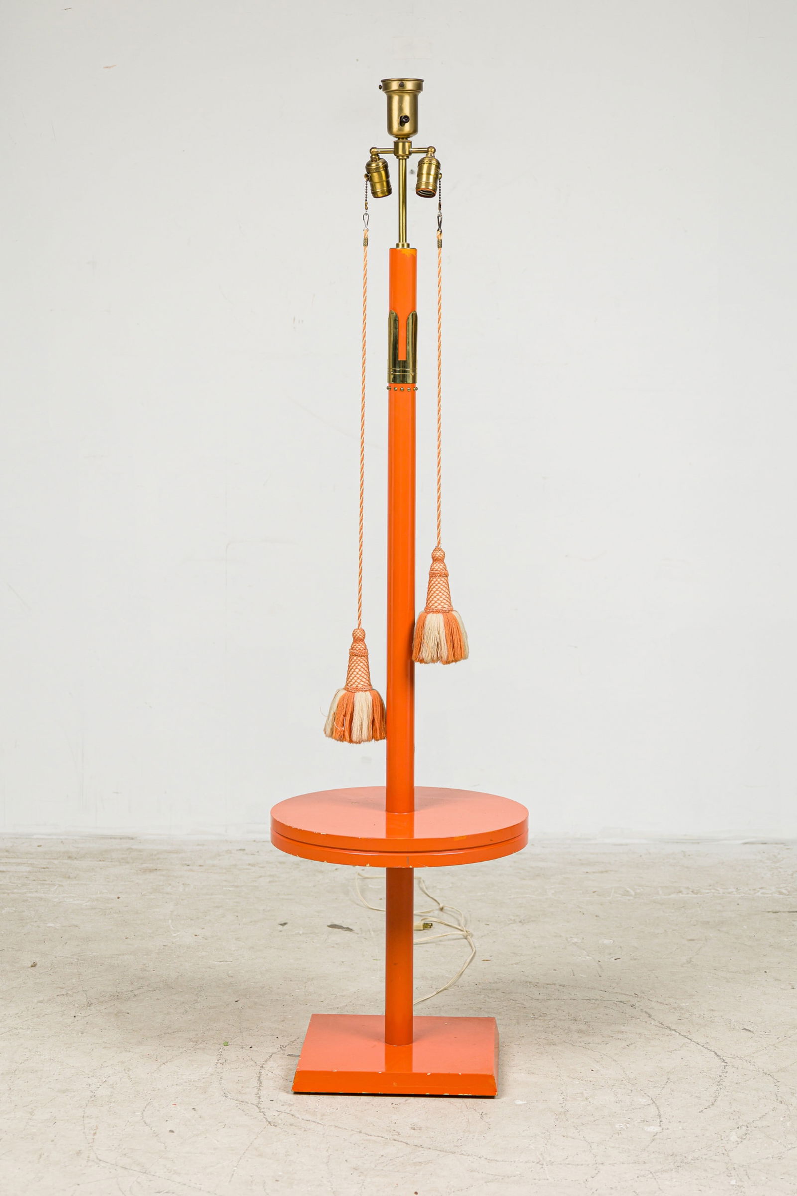 Tommi Parzinger, Lacquered Tabletop Floor Lamp (1 of 12)