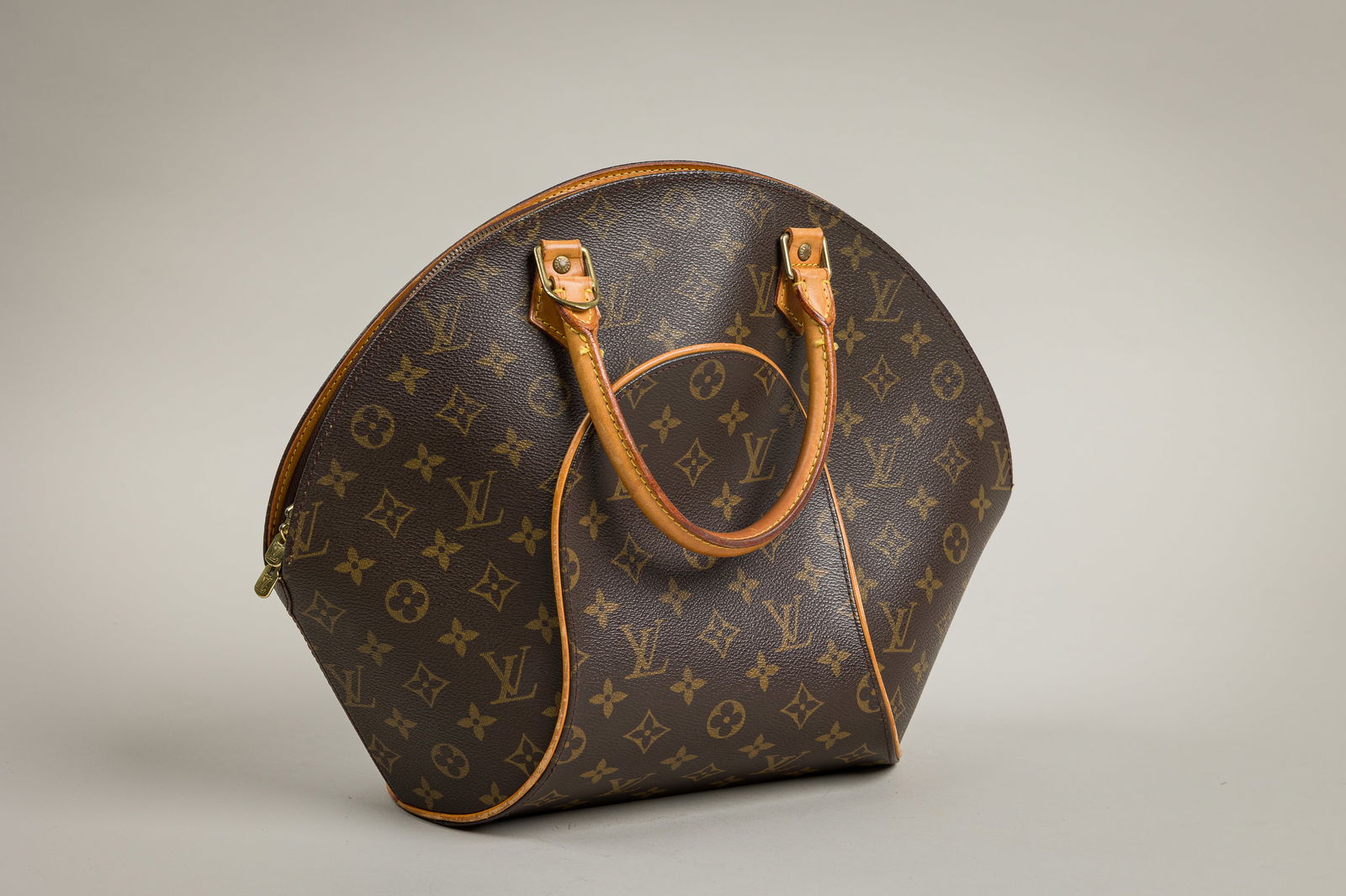 Louis Vuitton Monogram Ellipse MM Handbag (1 of 15)