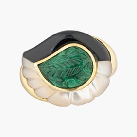 Vintage Carved Emerald, Onyx and Mother-Of-Pearl Ring in 18K Yellow Gold