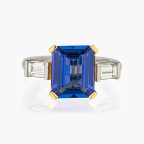 Tanzanite and Diamond Ring in 18K Yellow Gold and Platinum