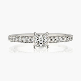 Tiffany&Co. Princess Cut Diamond Ring in Platinum