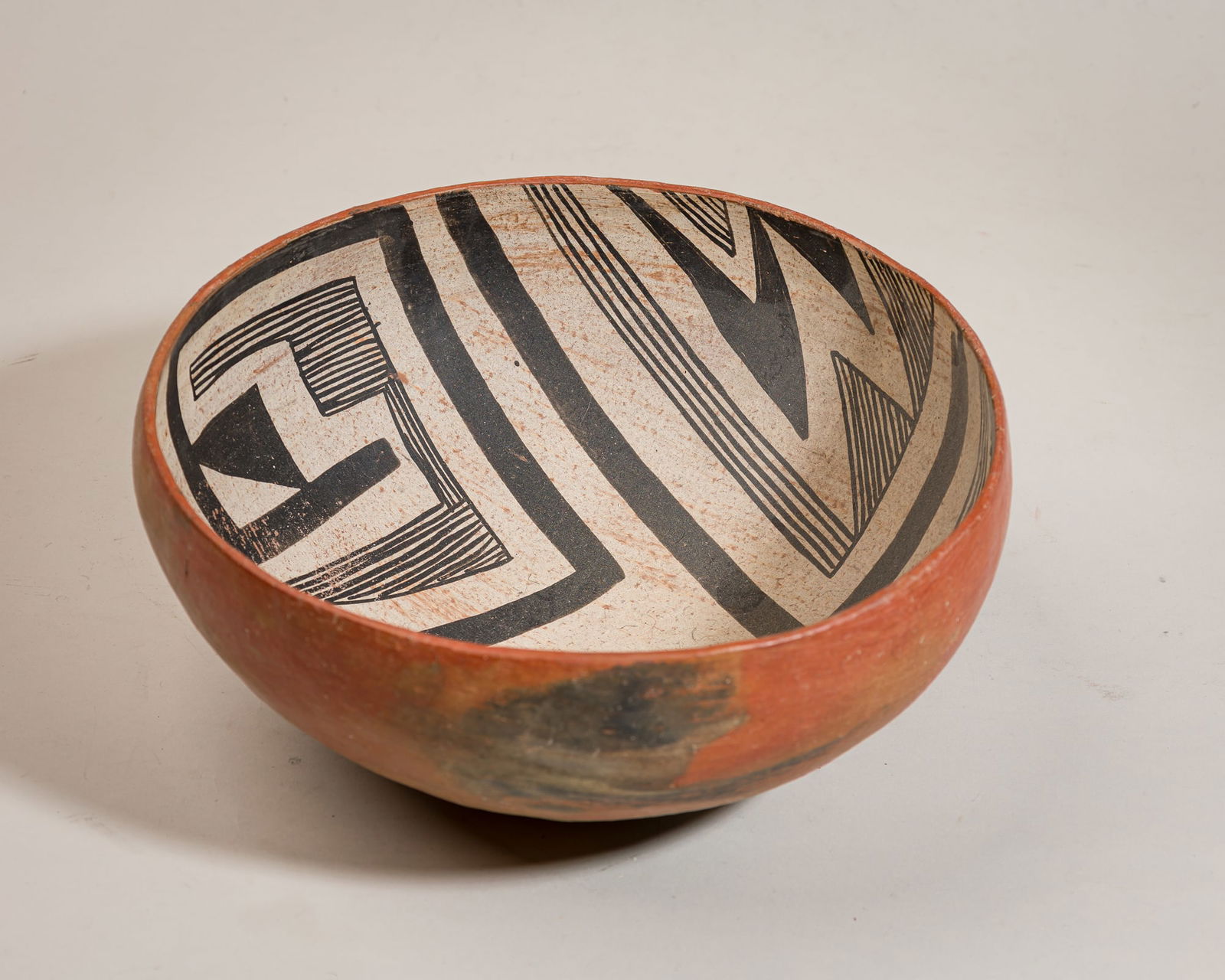 Mimbres black-on-white geometric bowl (1 of 7)