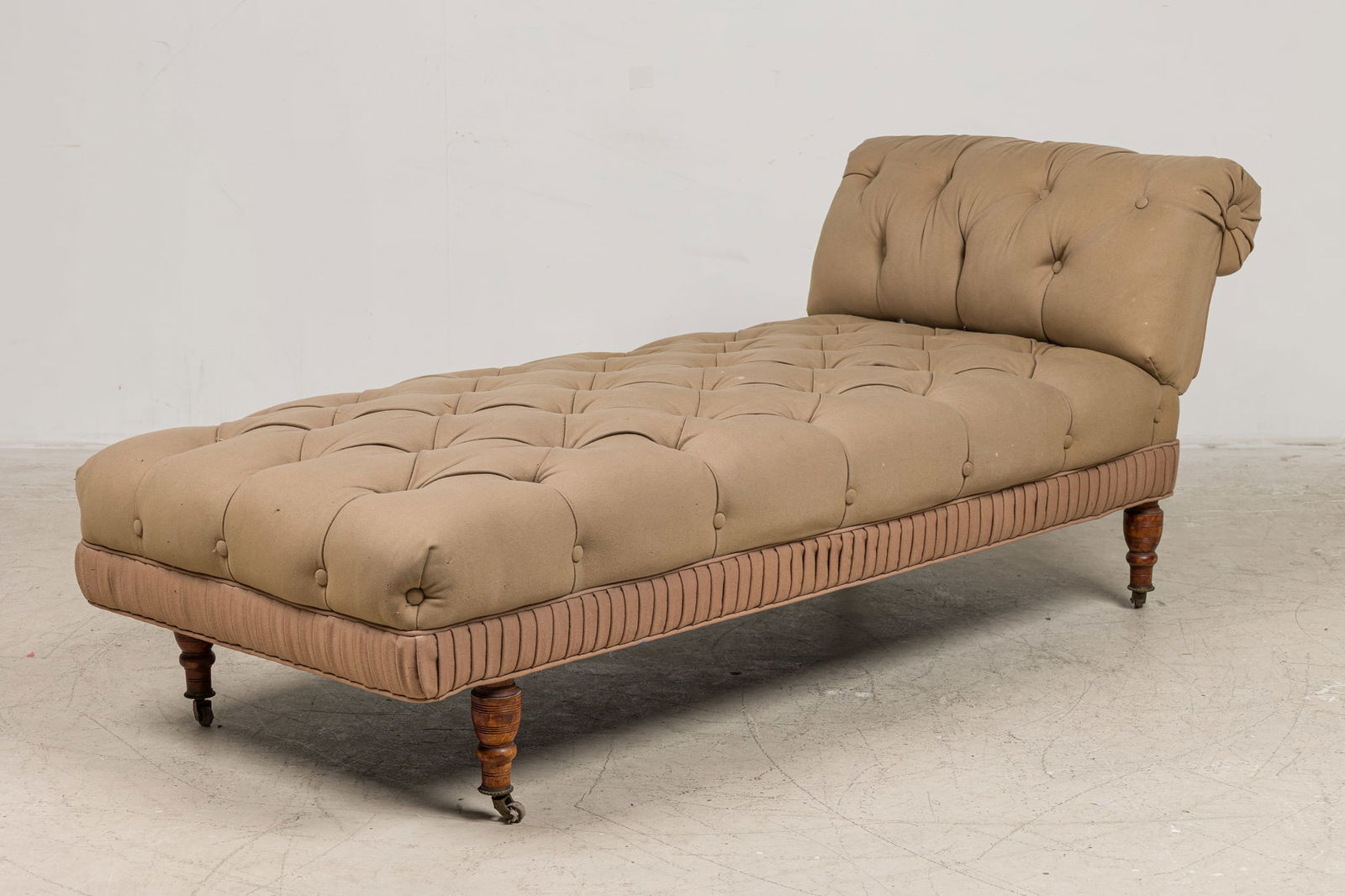 Howard & Sons (attrib), Victorian English daybed (1 of 8)