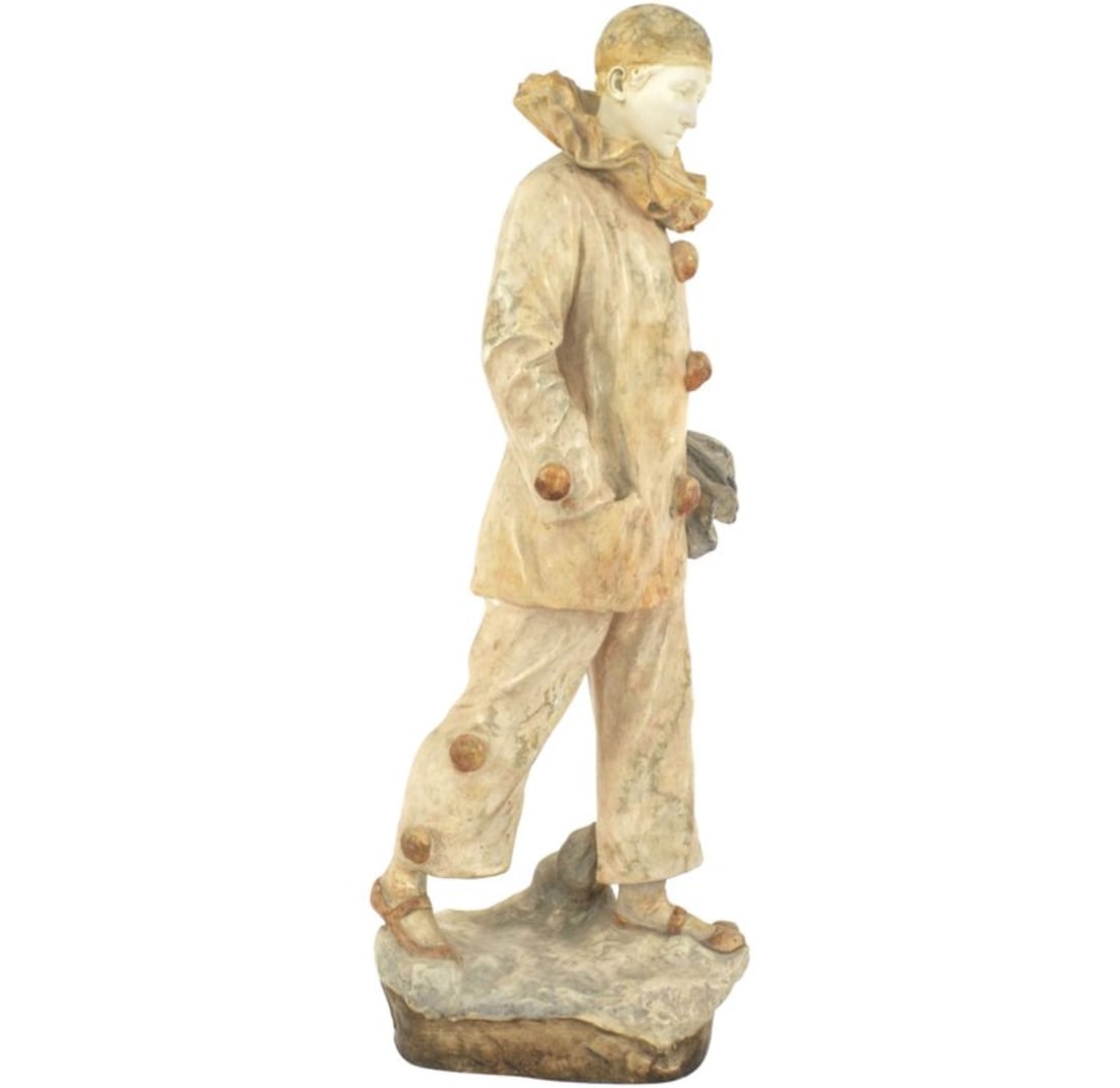 B. Haniroff for Goldscheider, figure of Pierrot (1 of 1)