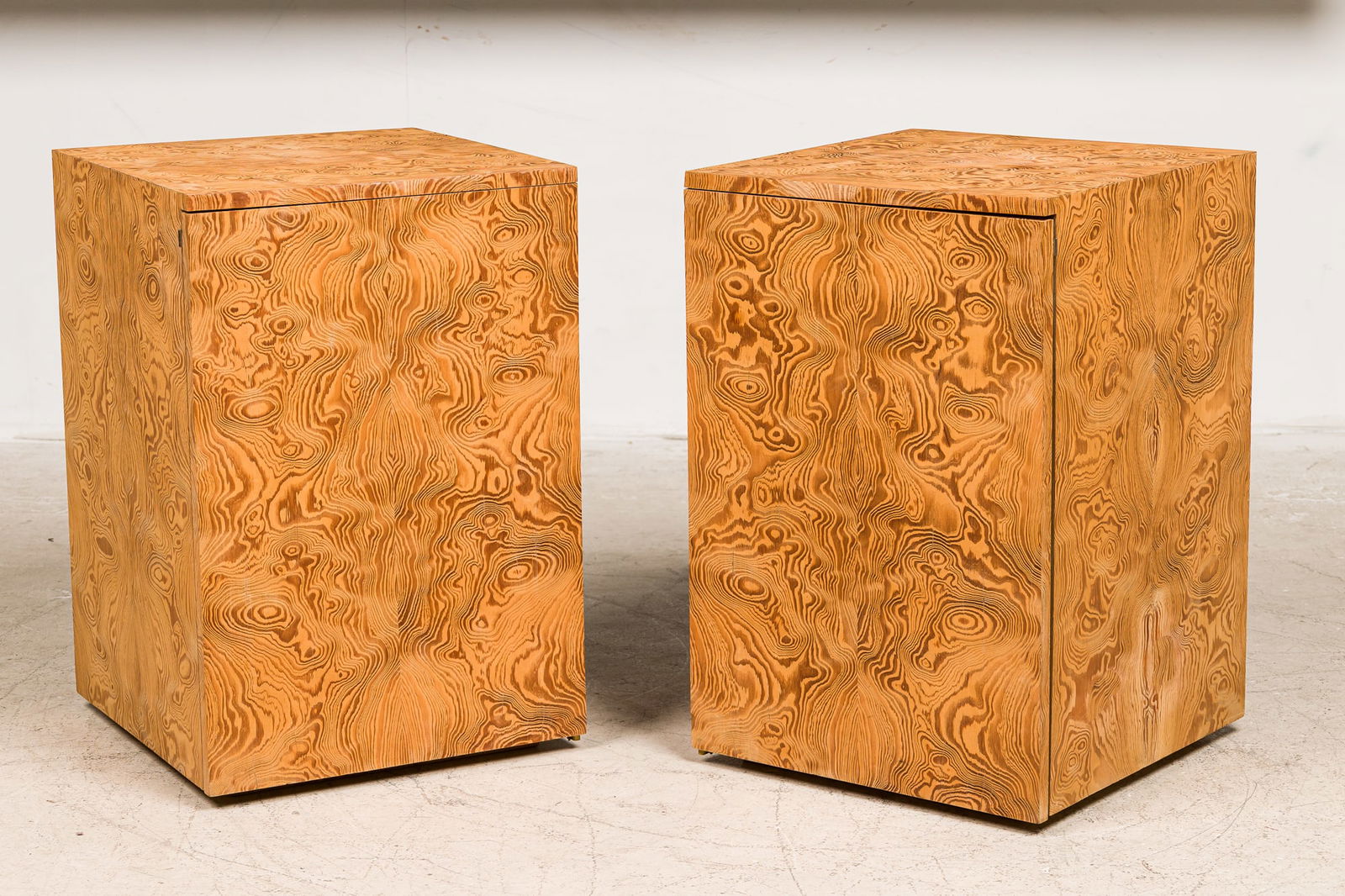 Rose Uniacke, Pair Pippy Oak Nightstands (1 of 8)