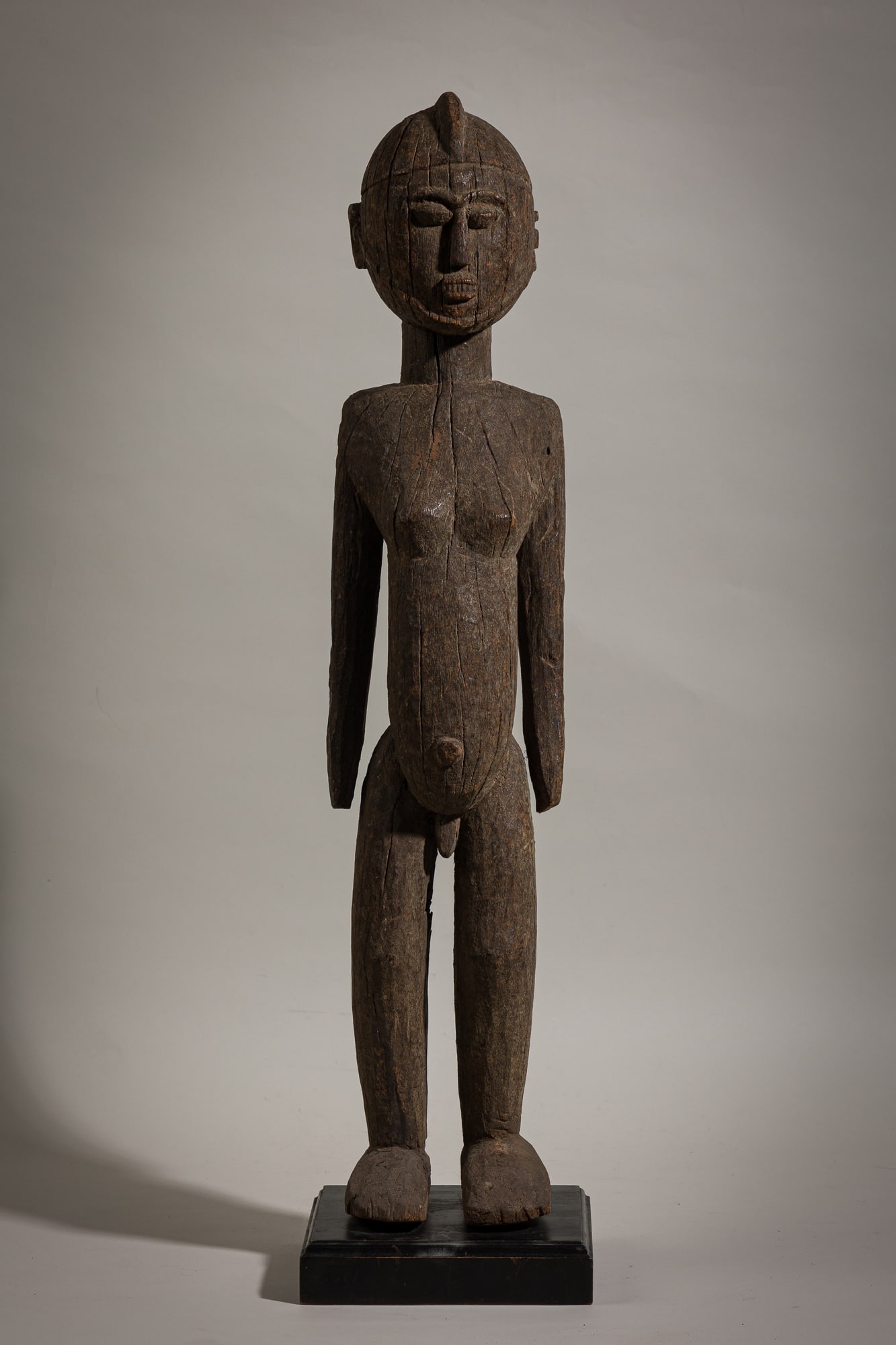 Old Lobi standing figure (1 of 9)