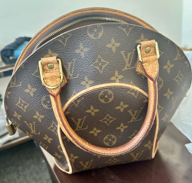 Louis Vuitton Ellipse PM Handbag In Monogram Canvas With Natural Vachetta Leather Trim (1 of 1)