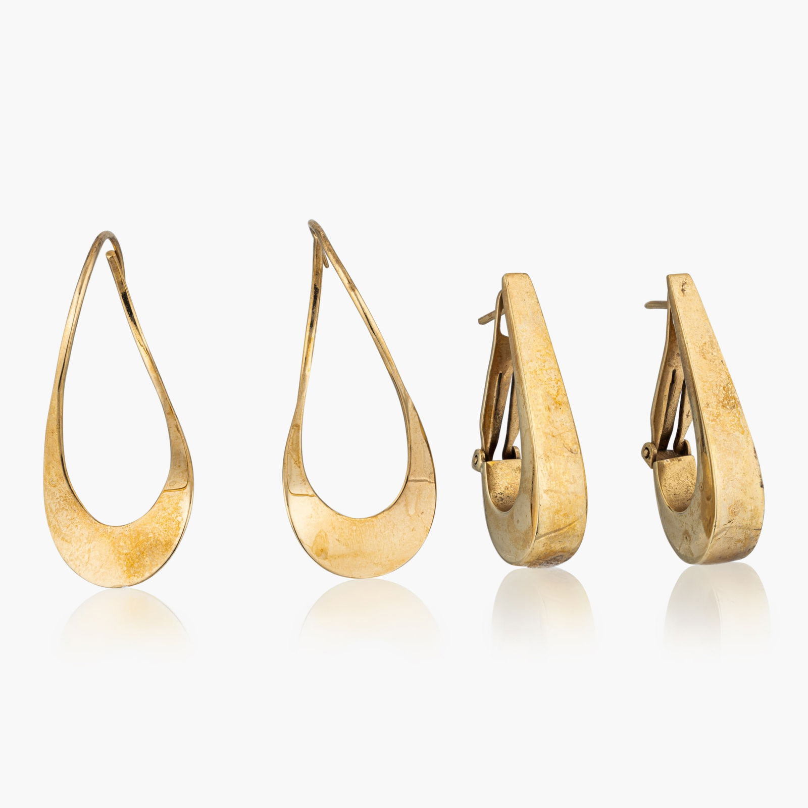 Vintage Two Pair Of Gold Earrings (1 of 1)