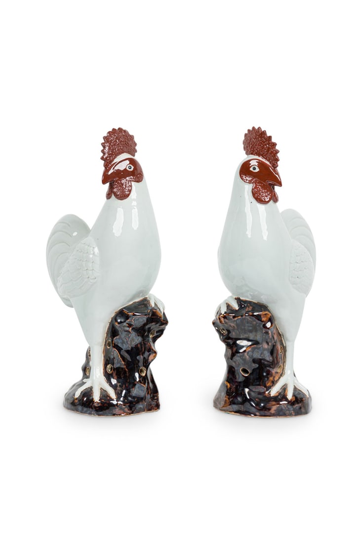 De Gournay of London, Pair porcelain roosters: 20th c., England, polychrome enameled, on rockwork base, impressed stamp to underside, 12.5" h x7"w x 4"l