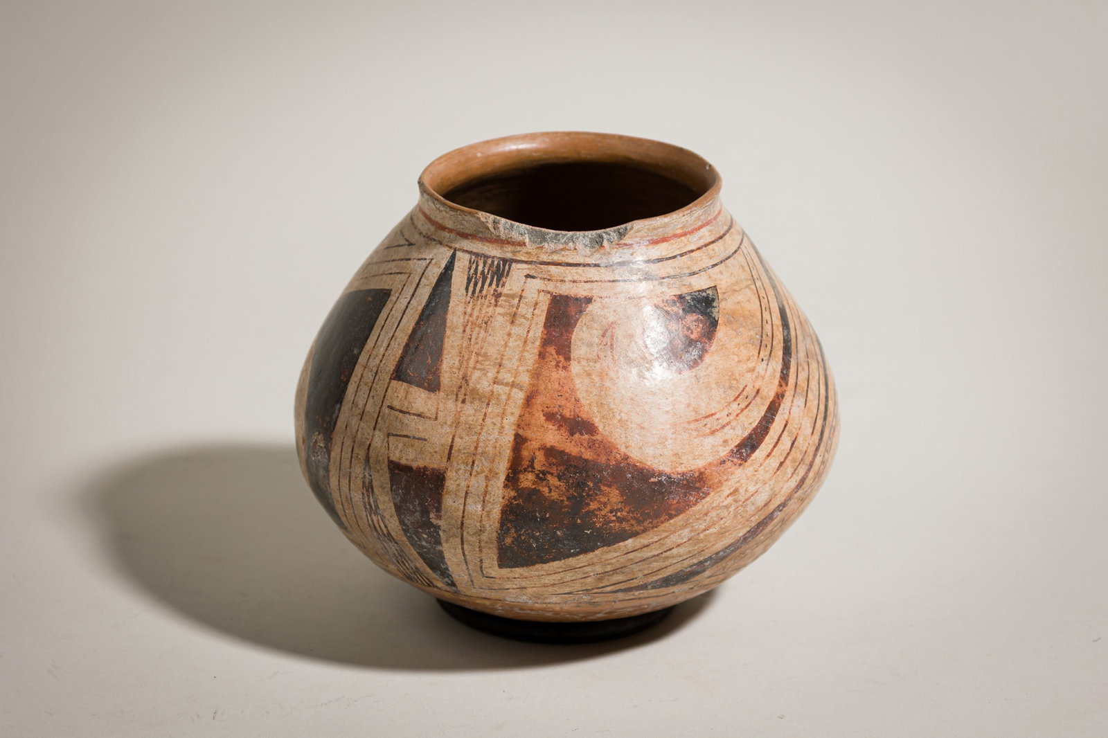 Pre-Columbian Casas Grandes Ramos, polychrome pottery Olla (1 of 9)