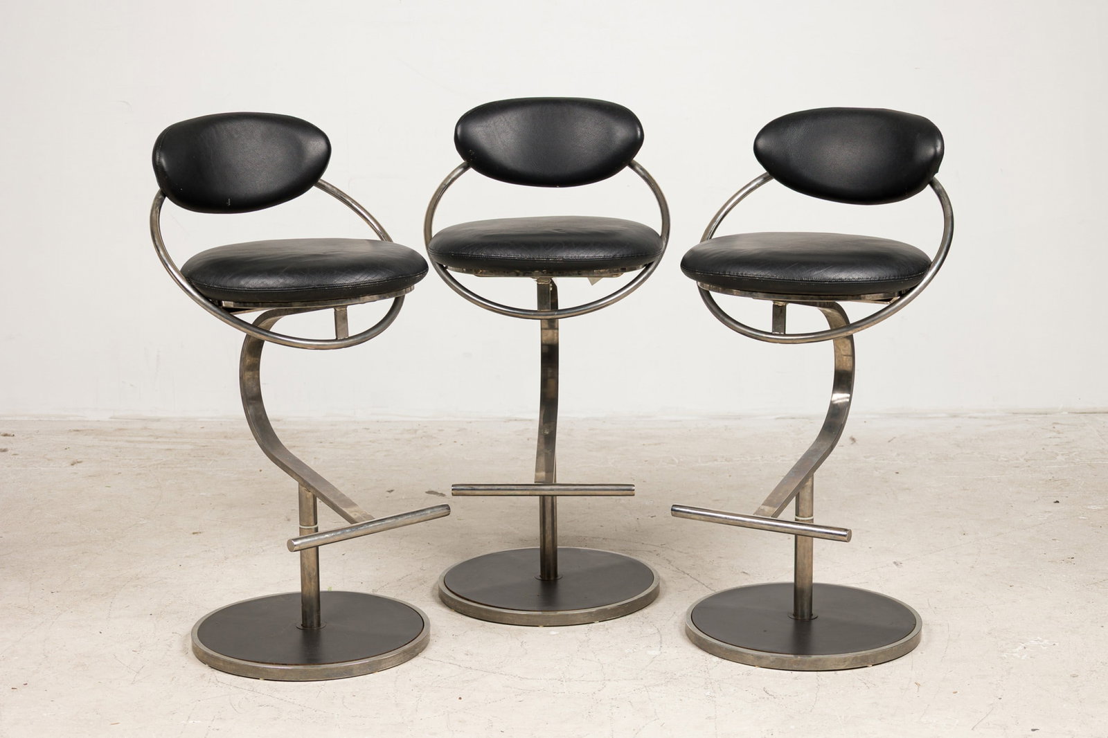 (3) Design Institute of America, chrome and leather barstools (1 of 10)