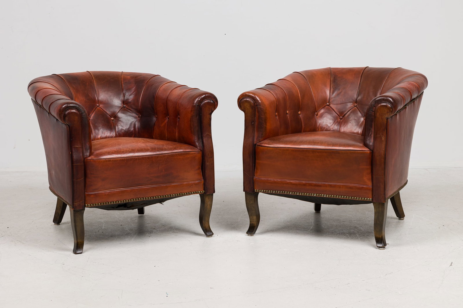 Pair Swedish Chesterfield tufted leather library club chairs, Thierry Despont (1 of 11)