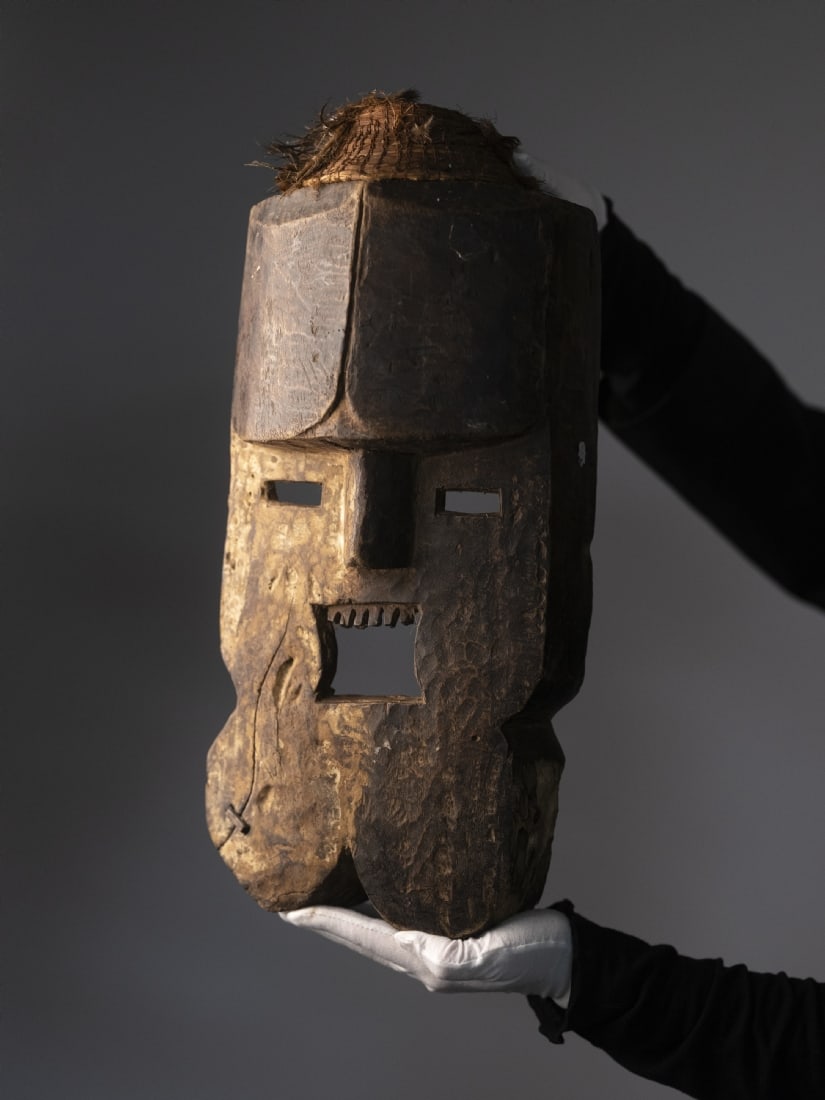 African mask of the Urhobo (Itsoko) people from Nigeria (1 of 4)