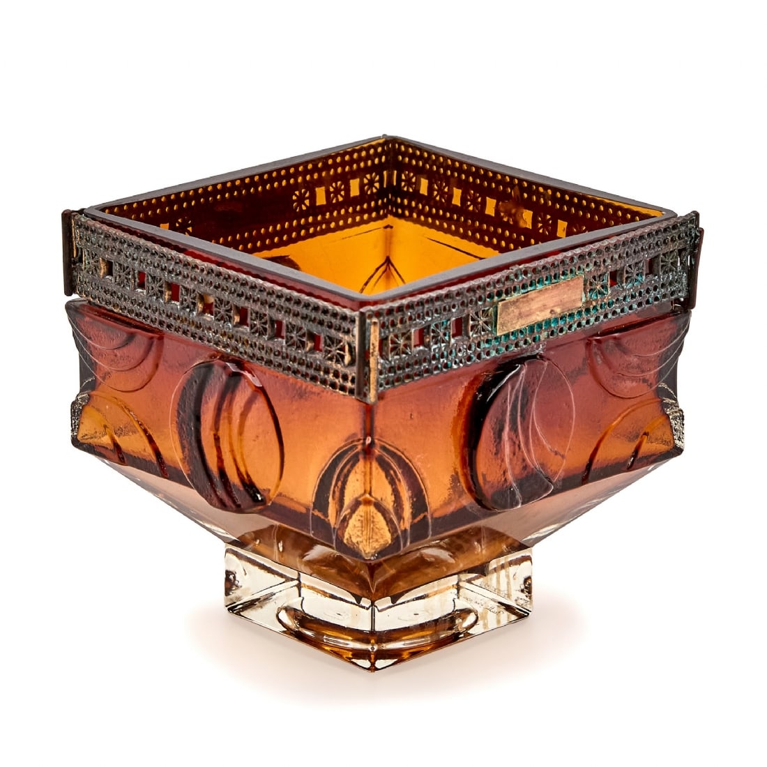 Pentti Sarpaneva – Brutalist Vase by Kumela, Made in Finland: Pentti Sarpaneva – Brutalist Vase by Kumela, Made in Finland, a unique item in modern design Width: 14 cm Height: 14 cmNotice: We are located in Israel and provide full packing and shipping service.