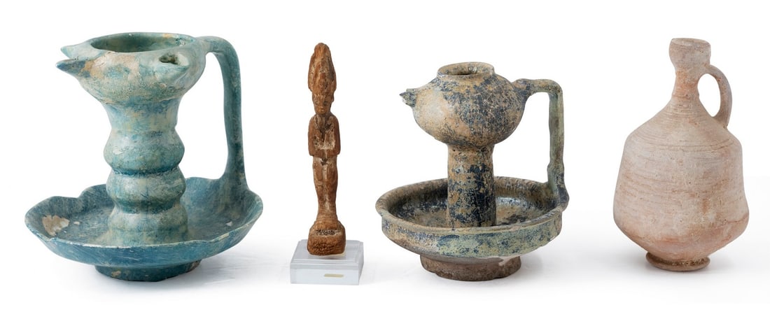 Four decorative objects in archaeological style, made of pottery and glass: Four decorative objects in archaeological style, made of pottery and glass, height respectively: 14 to 15.5 cmNotice: We are located in Israel and provide full packing and shipping service. You can as