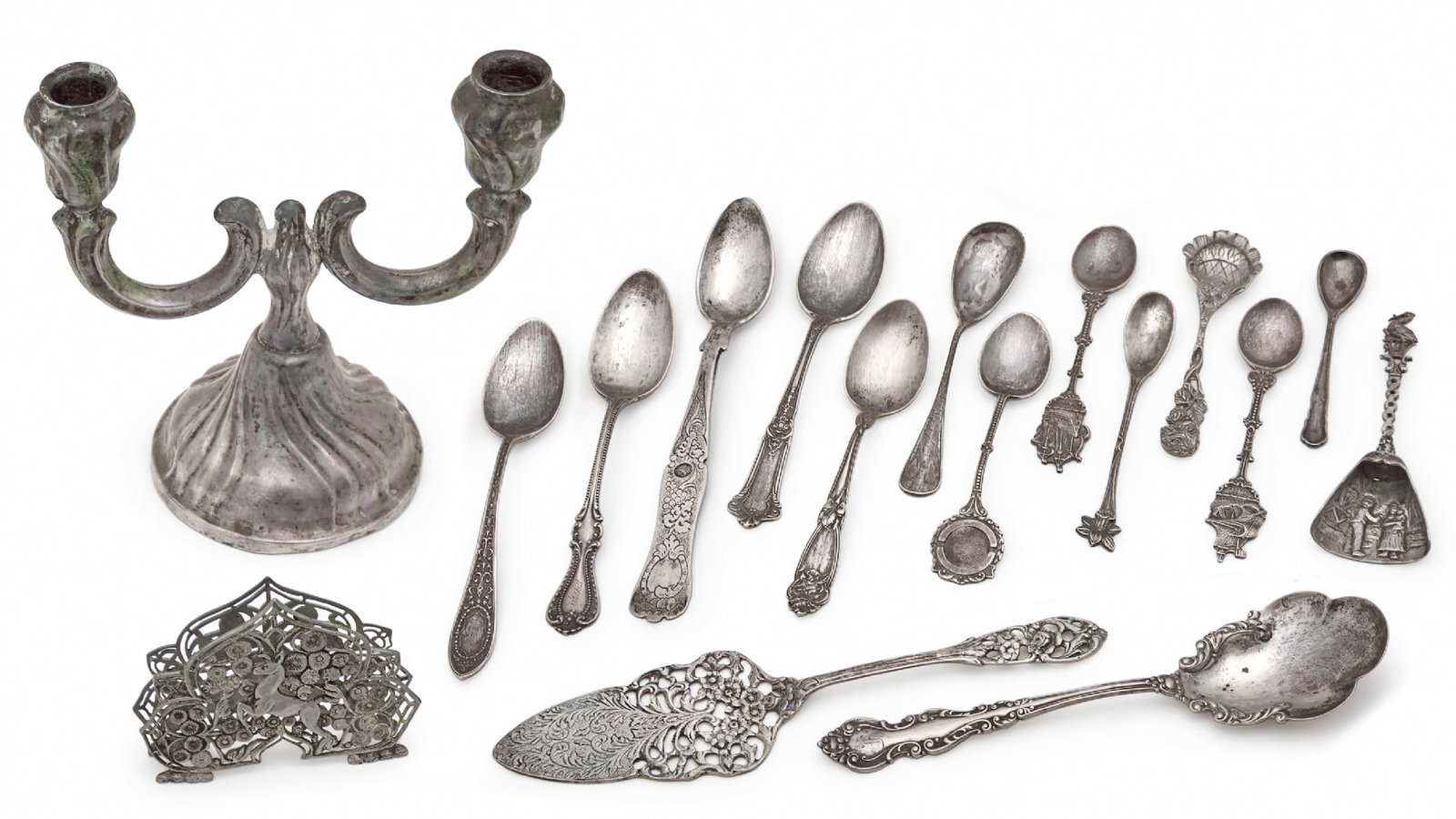 Lot of 17 Old and Antique Silver Items, Various Manufacturers and Models, Signed: Lot of 17 Old and Antique Silver Items, Various Manufacturers and Models, Signed, made of silver 800 to 925 Total weight: 624 grams Width of the double-branch candlestick: 19 cm Height: 17.5 cm Length