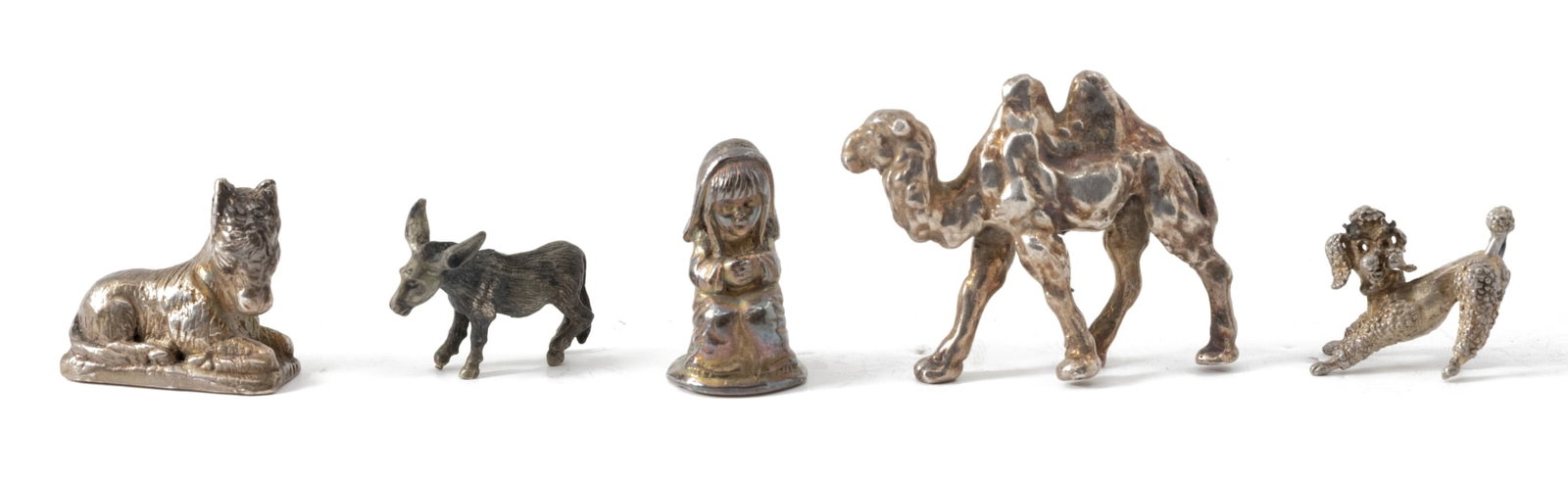 Five miniature silver ornaments made of silver all signed: Five miniature silver ornaments made of silver all signed, some were made using the disappearing wax method, the poodle can be used as a pendant total weight: 47.85 grams total Camel length: 6 cm, poo