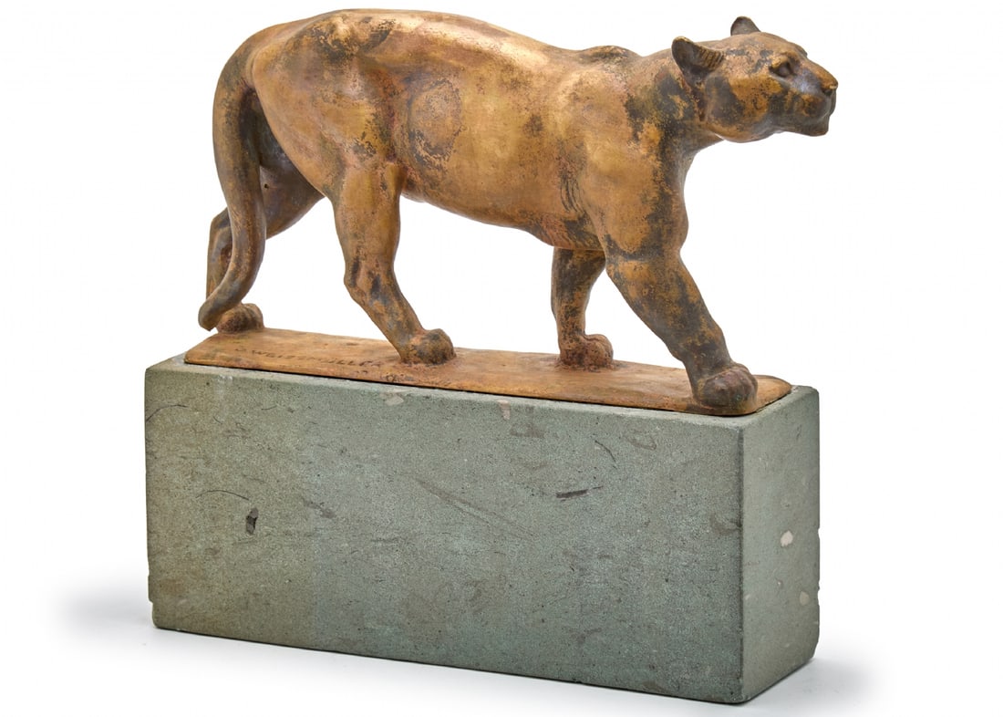 Art Deco Bronze Sculpture of a Wild Cat, Gray Marble Base, Signed: Art Deco Bronze Sculpture of a Wild Cat, Gray Marble Base, Signed, signed Otto Weissmuller (1892-1981) Length: 27 cm Height: 26 cm Notice: We are located in Israel and provide full packing and shippin