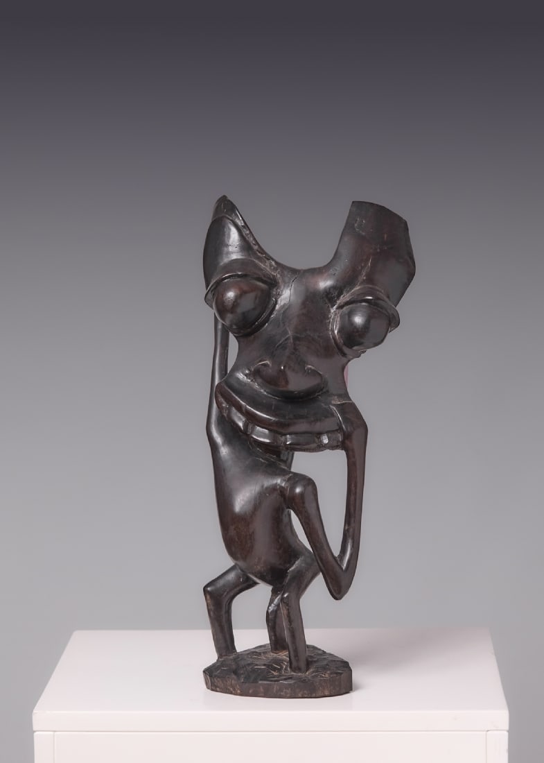 African Wooden Sculpture from Tanzania, Hand-Carved Ebony: African Wooden Sculpture from Tanzania, Hand-Carved Ebony, width: 20 cm Height: 44 cm Notice: We are located in Israel and provide full packing and shipping service. You can ask us for a shipping quot