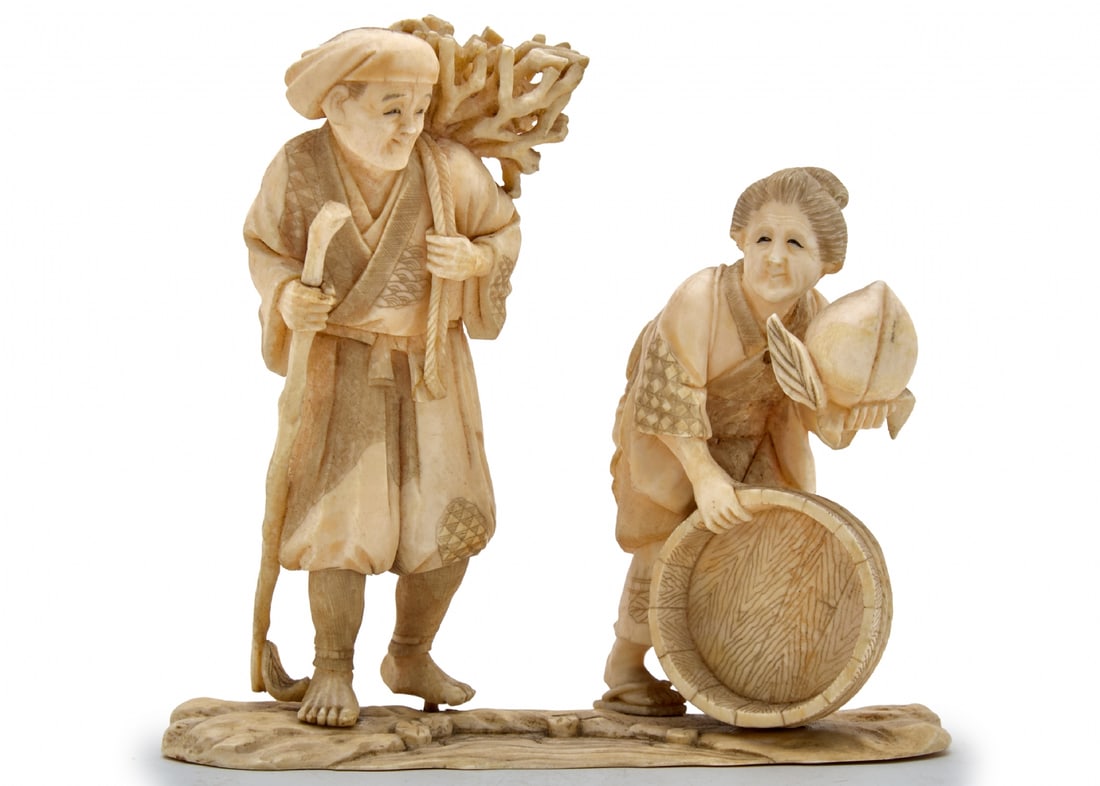 Antique Japanese statue: Antique Japanese statue, antique Japanese statue (Kyoto School, end of the 19th century), made of hand-carved, signed, height: 15 cm Notice: We are located in Israel and provide full packing and shipp