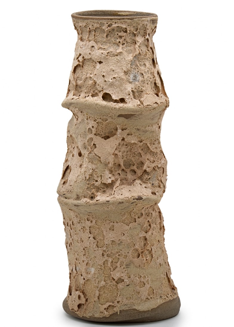 Nur Minawi Palestinian Ceramic Artist from Jaffa, Handmade Vase, Signed: Nur Minawi Palestinian Ceramic Artist from Jaffa, Handmade Vase, Signed, palestinian ceramicist from Jaffa, third generation in a family of ceramic artists His work combines traditional form with