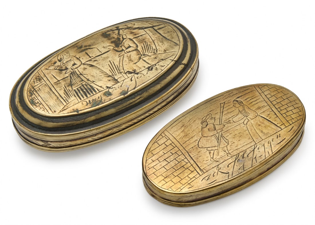 Pair of Antique Brass Tobacco Boxes with Decorative Engraving: Pair of Antique Brass Tobacco Boxes with Decorative Engraving, engravings of figures and scenes in a folk style on the lids Condition consistent with age Dimensions: 11-13 cm Notice: We are located in