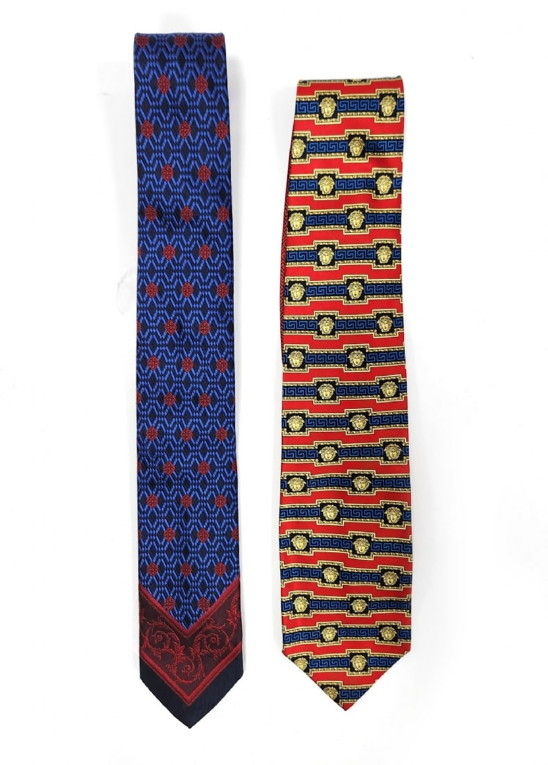 Two High-Quality Silk Ties by Versace: Two High-Quality Silk Ties by Versace, 100% silk, handmade. Some in used condition Notice: We are located in Israel and provide full packing and shipping service. You can ask us for a shipping quote b