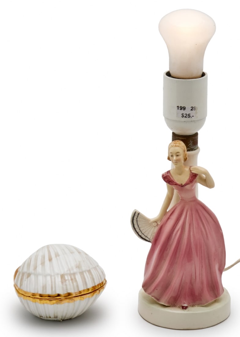 Table Lamp in the Shape of a Girl Made of Porcelain, and a Shell Box: Table Lamp in the Shape of a Girl Made of Porcelain, and a Shell Box, lamp height: 22 cm Box width: 9 cm Notice: We are located in Israel and provide full packing and shipping service. You can ask us 