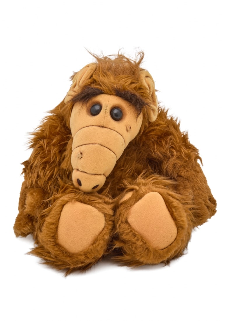 Original Plush Doll of the Character ALF, 1986: Original Plush Doll of the Character ALF, 1986, aLF (Alien Life Form) from the famous 80s series and movies Signs of use Dimensions: 40X30 cm Notice: We are located in Israel and provide full packing 
