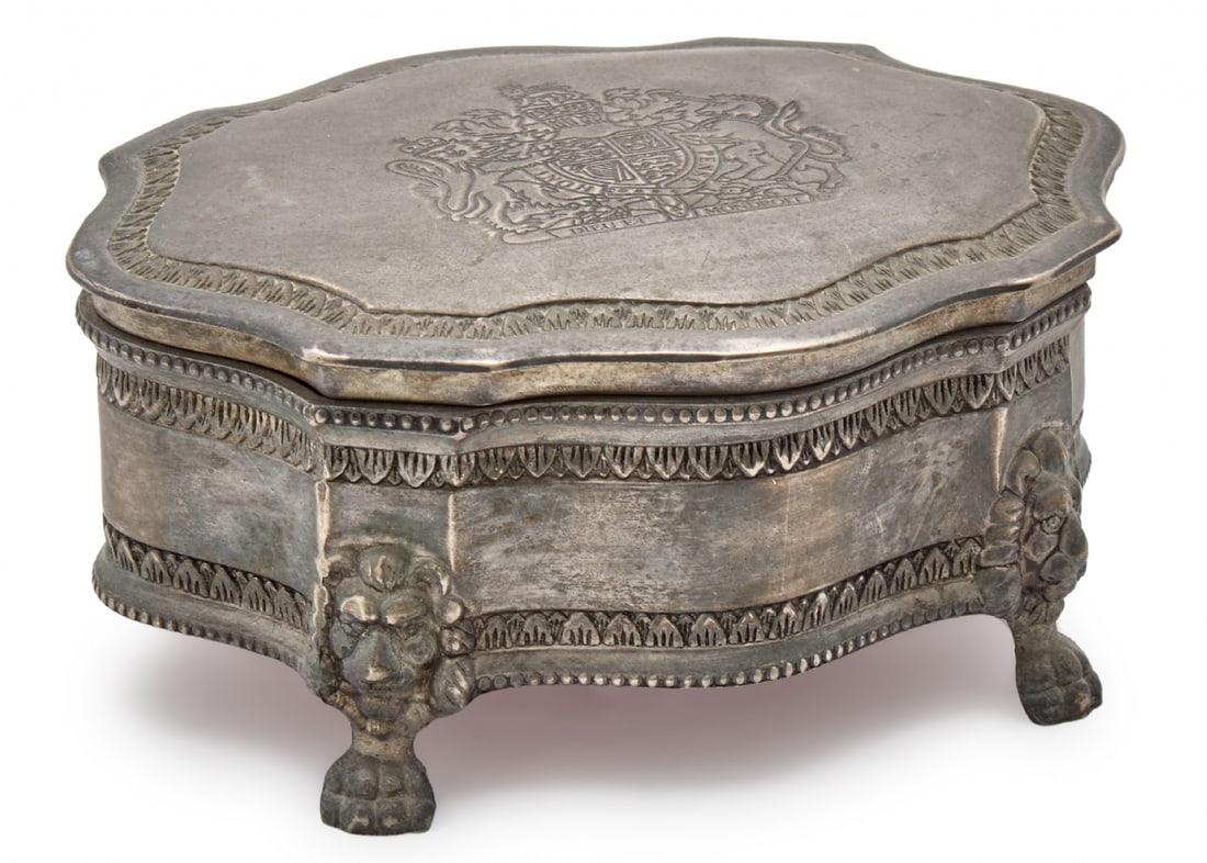 Metal Box on Legs, with Royal Emblem and Classic Decorations: Metal Box on Legs, with Royal Emblem and Classic Decorations, vintage item from the 1970s–80s Width: 16 cm Height: 8 cm Notice: We are located in Israel and provide full packing and shipping service