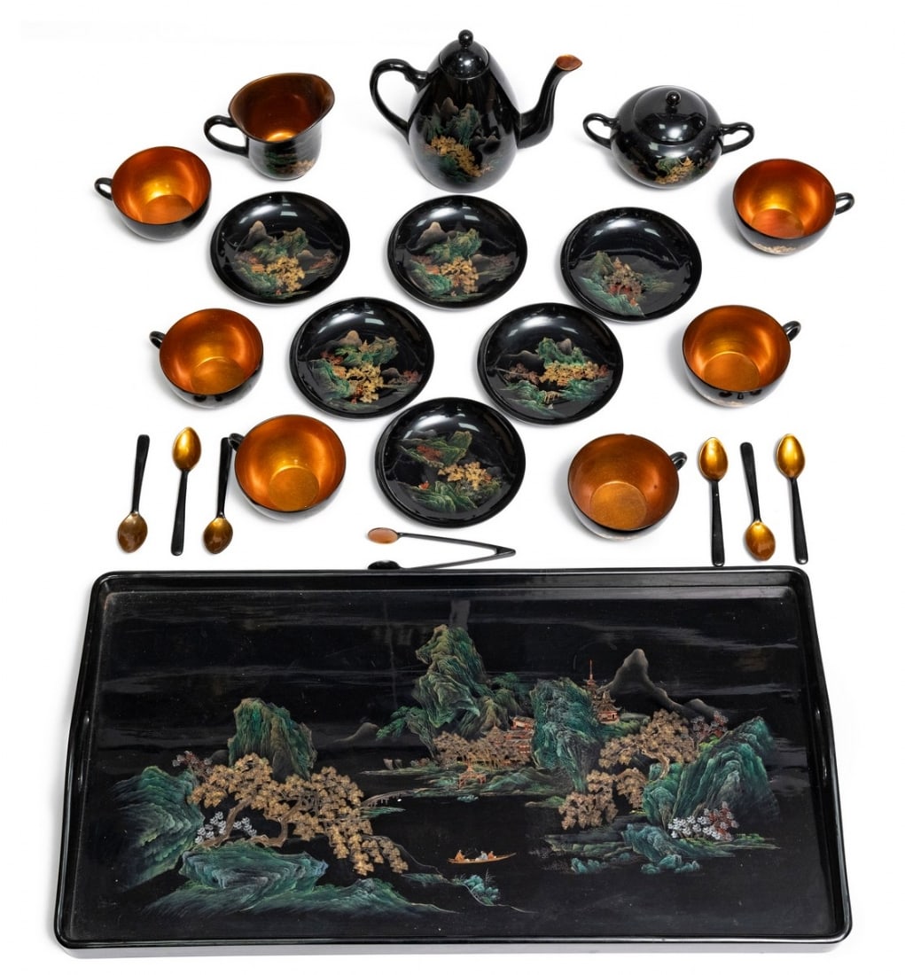 Impressive Chinese Tea Serving Set: Impressive Chinese Tea Serving Set, made of high-quality Bakelite, decorated with hand-painted artwork on a black lacquer background with copper tones. The set is signed and combines traditional and u