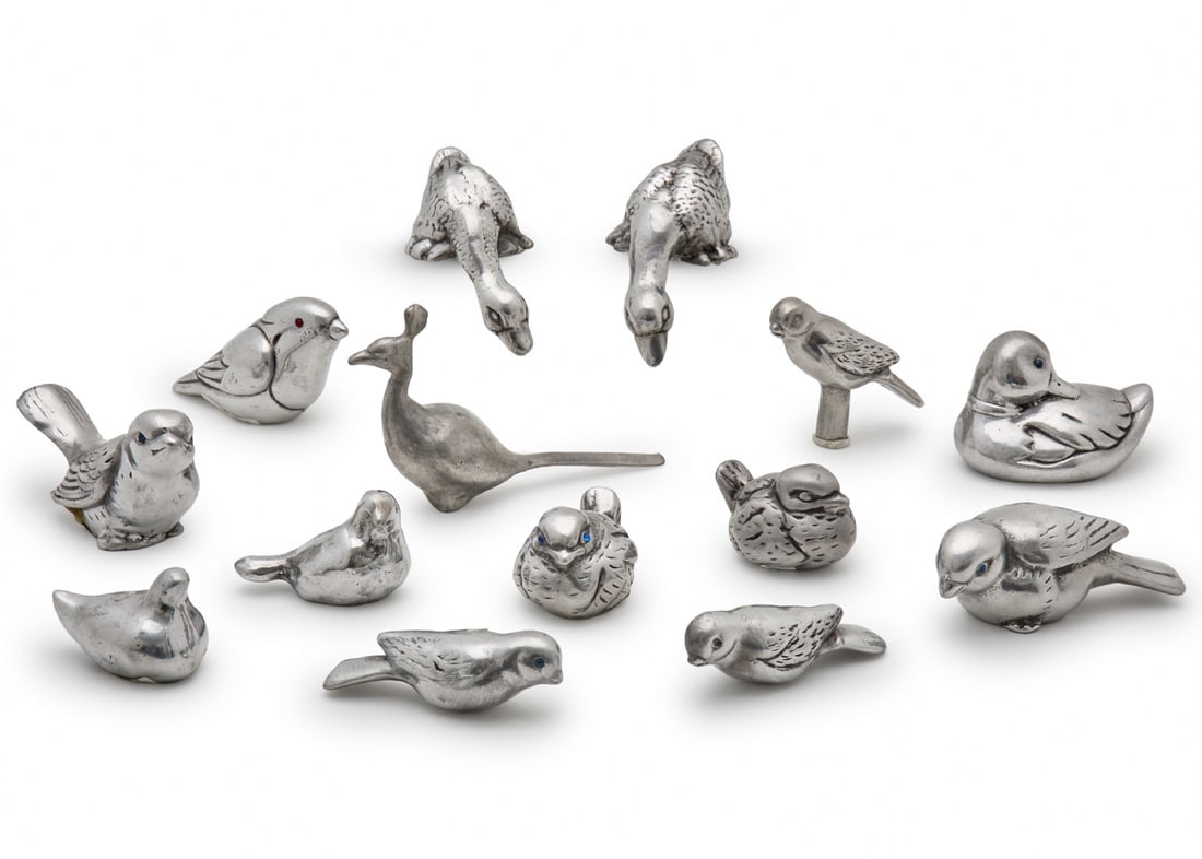 13 Different Pewter Birds, Some Figurines, Some Hooks: 13 Different Pewter Birds, Some Figurines, Some Hooks, dimensions: 5-13 cm Notice: We are located in Israel and provide full packing and shipping service. You can ask us for a shipping quote before th