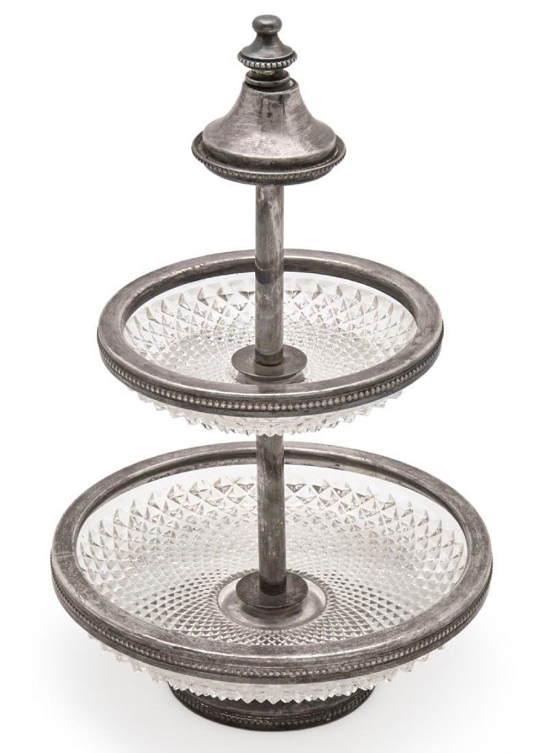 Two-Tiered Serving Stand Made of Glass and Silver-Plated Metal: Two-Tiered Serving Stand Made of Glass and Silver-Plated Metal, height: 25 cm Notice: We are located in Israel and provide full packing and shipping service. You can ask us for a shipping quote before
