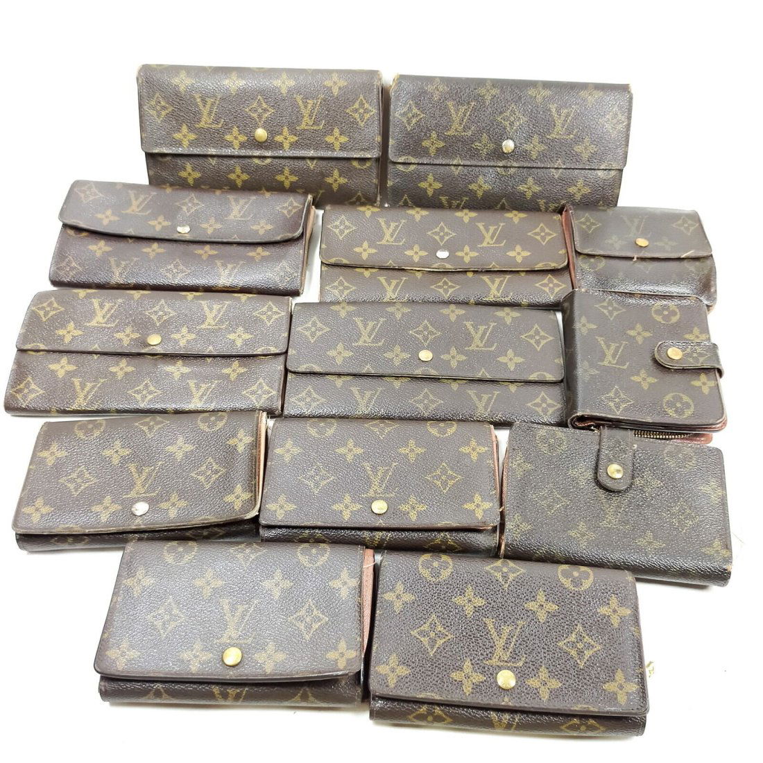 Louis Vuitton Lot of 13 Long Wallets (1 of 9)