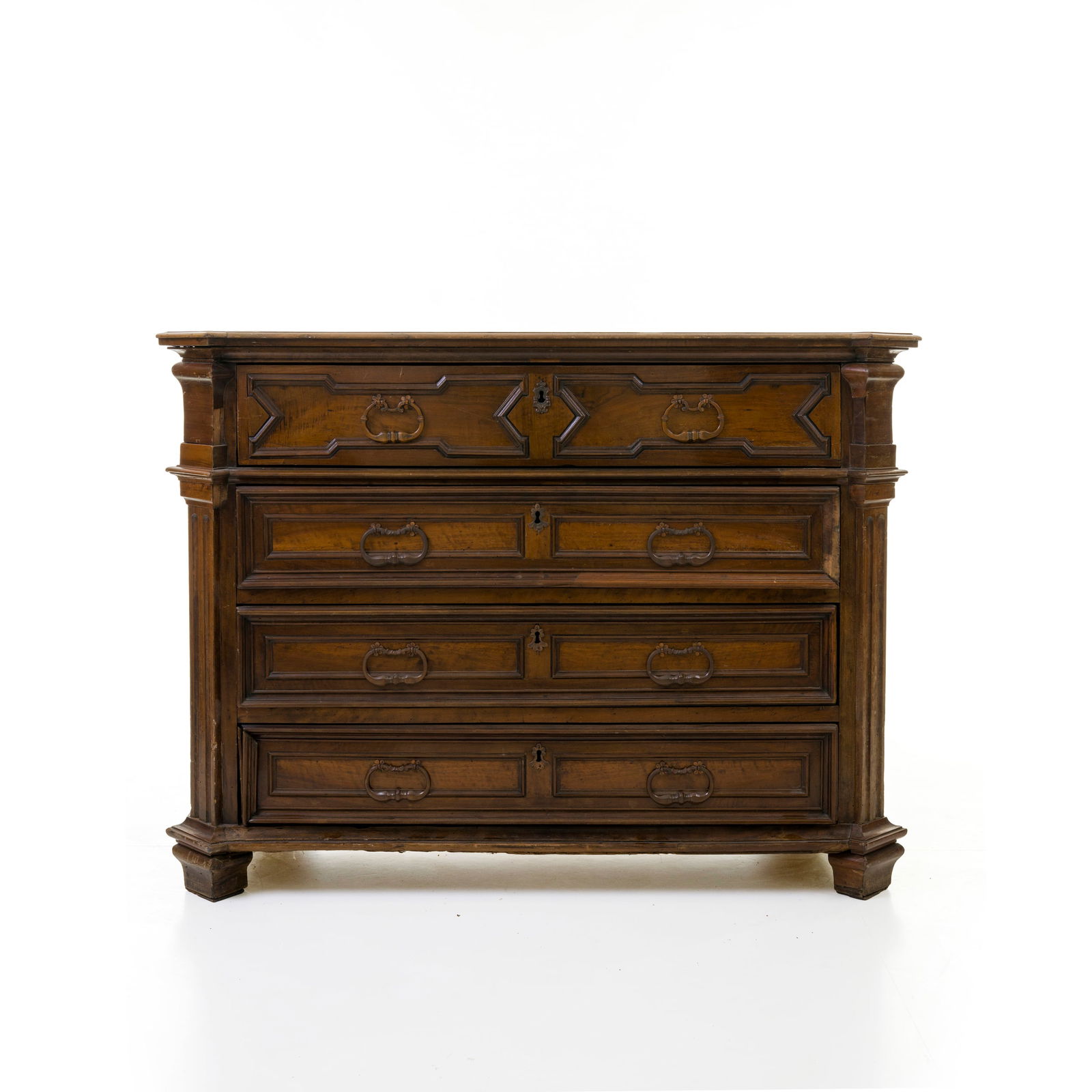 Canterano Noce Lombardia, XVII/XVIII secolo 105 x 143 x 66 cm Fronte a quattro cassetti separati da (1 of 6)