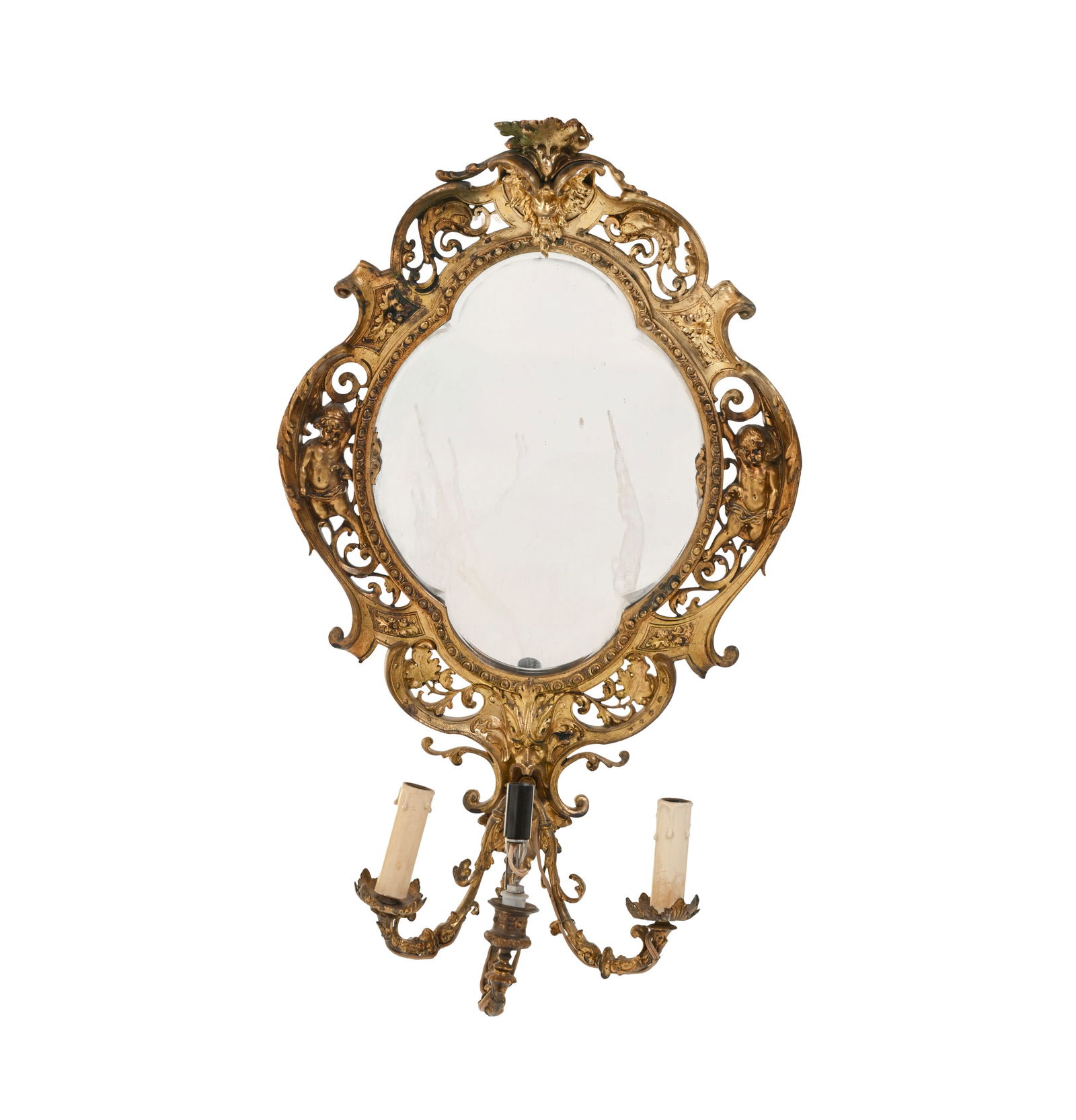 Specchiera con candelabro a tre fiamme e cornice con volute rocailles, racemi vegetali e cherubini (1 of 3)