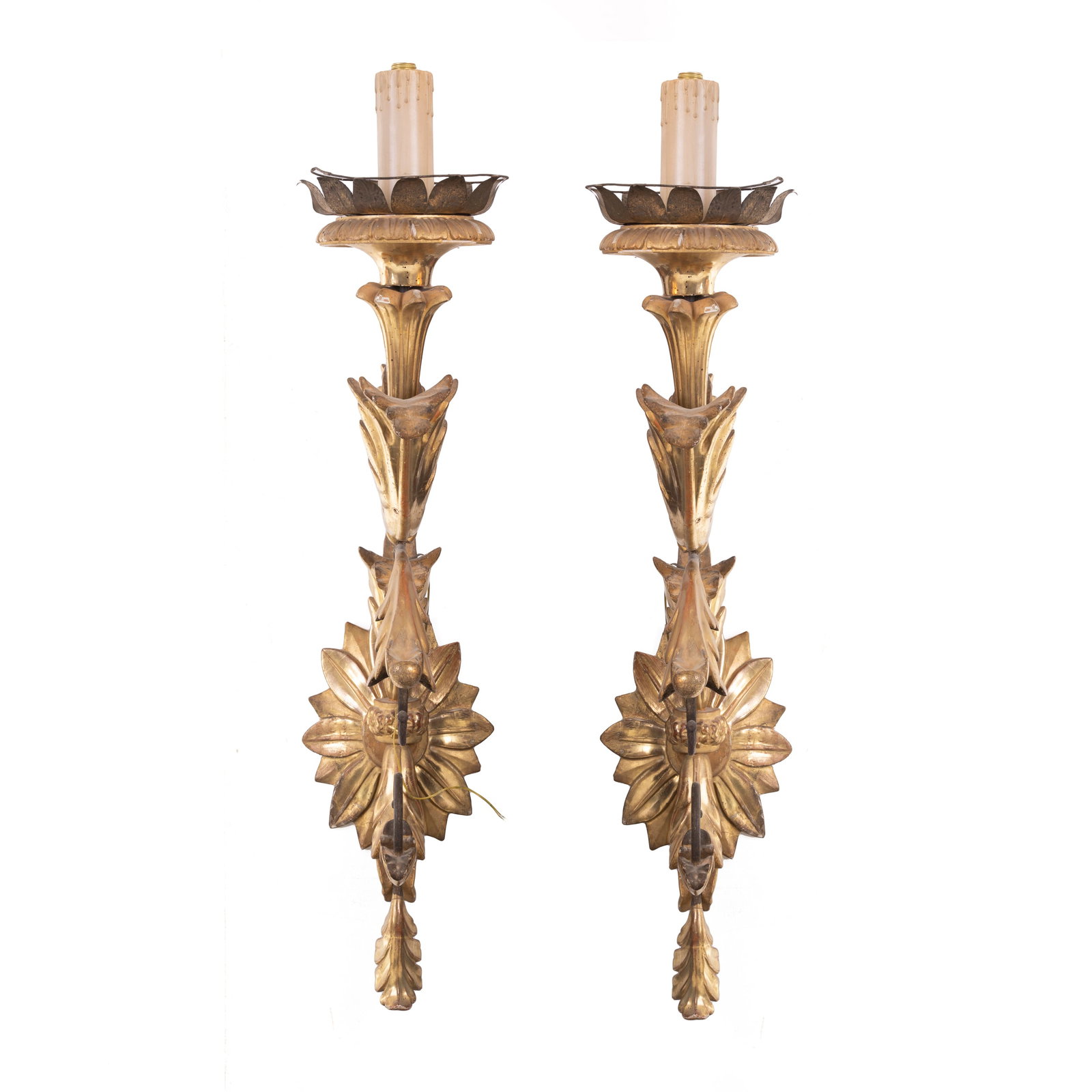 Coppia di bracci (appliques) Struttura portante a volute in ferro battuto Base a muro e decori (1 of 3)